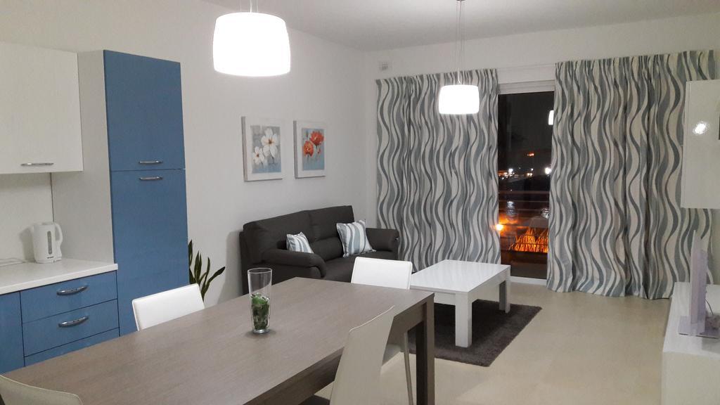 Blue Skies Apartment Marsaskala Luaran gambar